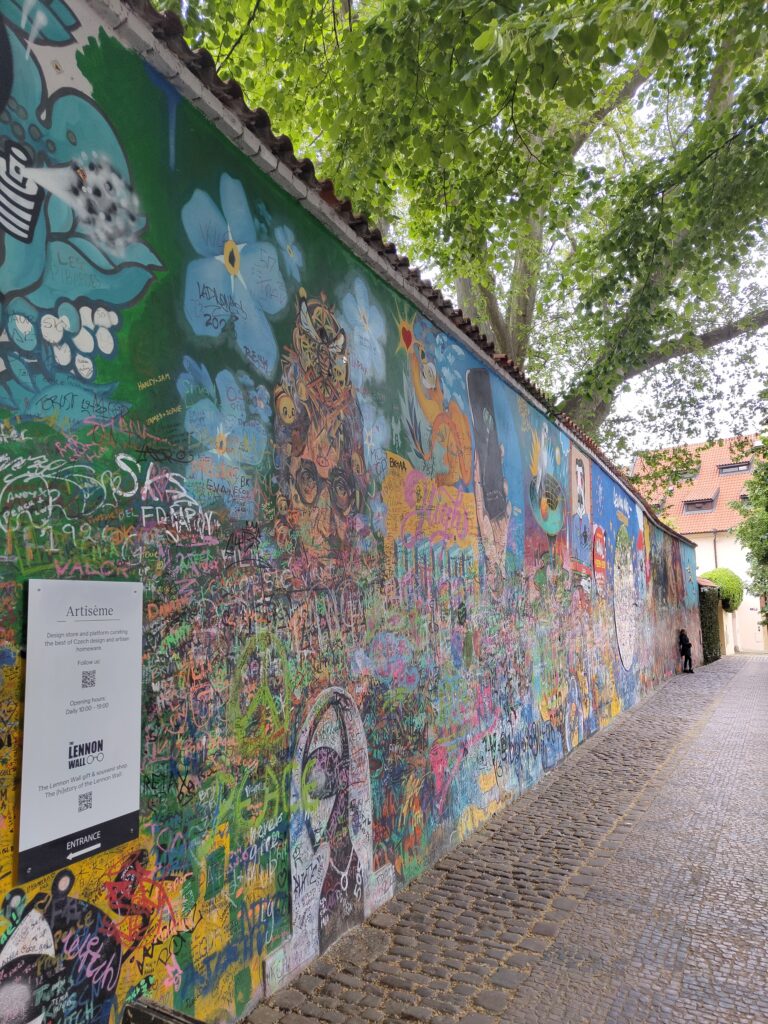 John Lennon Wall prague