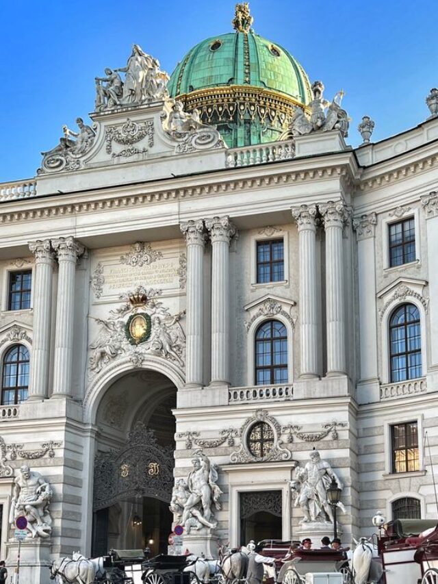 One Day Tour to Vienna